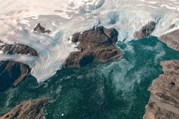 Greenland's Oldest Ice Is Melting 'Twice as Fast as the Rest of the Arctic', Smart News